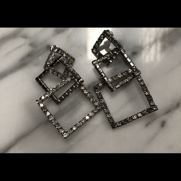 DRESSY RHINESTONE THREE TIER DROP EARRINGS - Picture 3 of 4